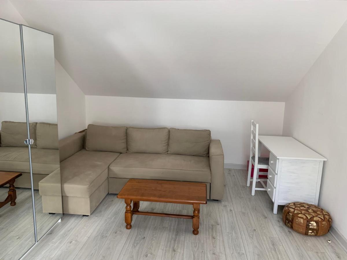 Les Chambrees De Sergine Jonchery Exterior photo